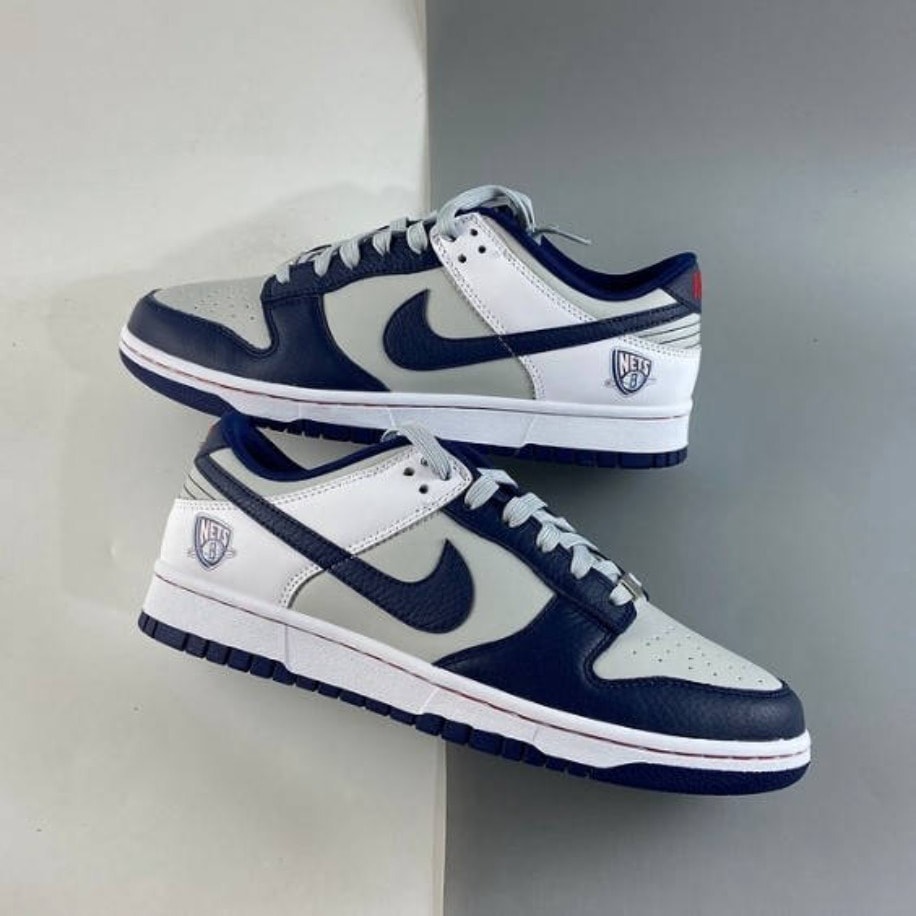 NIKE DUNK LOW EMB NBA 75TH ANNIVERSARY BROOKLYN NET görsel 2