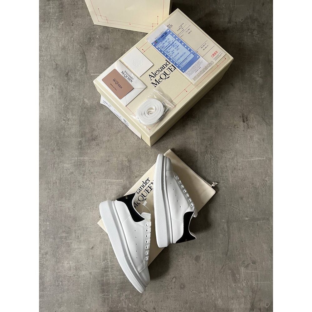Alexander McQueen Classic görsel 4