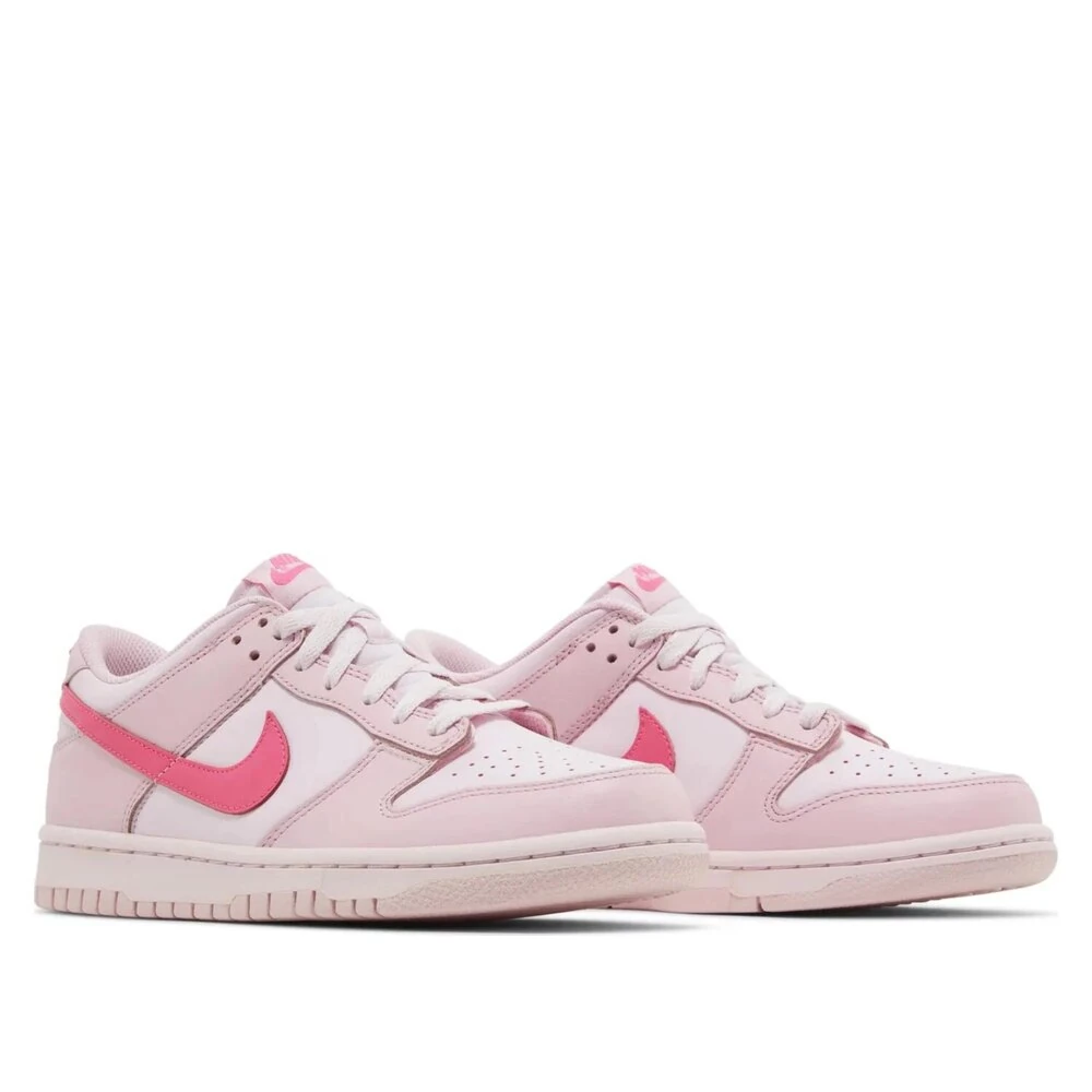 Nike Dunk Low Triple Pink görsel 2