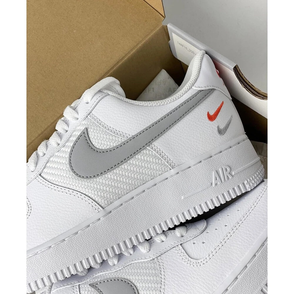 Nike Air Force 1 Low '07 SE Double Swoosh görsel 3