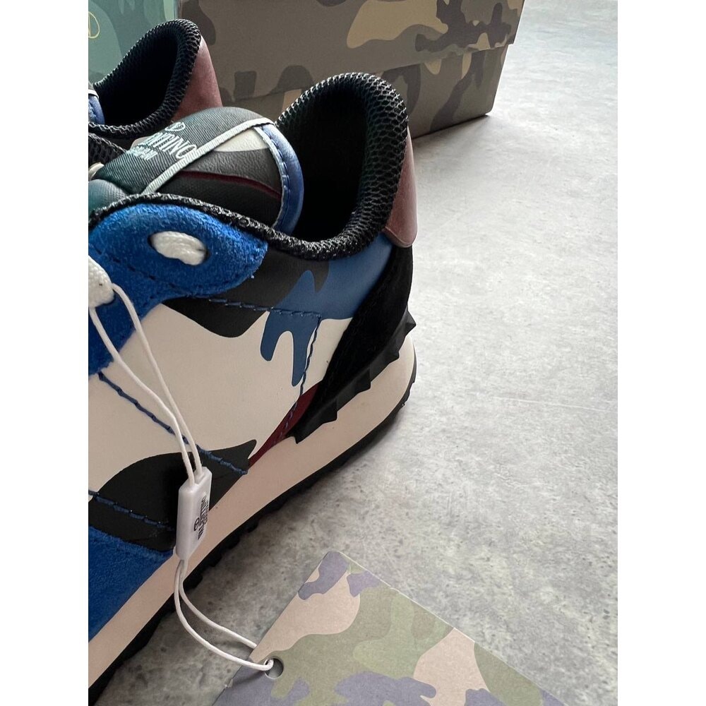 Valentino Blue görsel 3