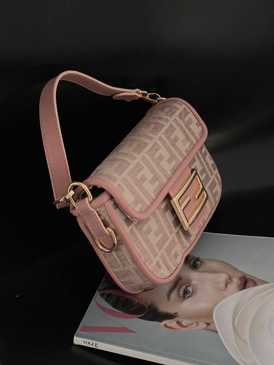 Fendi Bagıette Mini Bag görsel 8