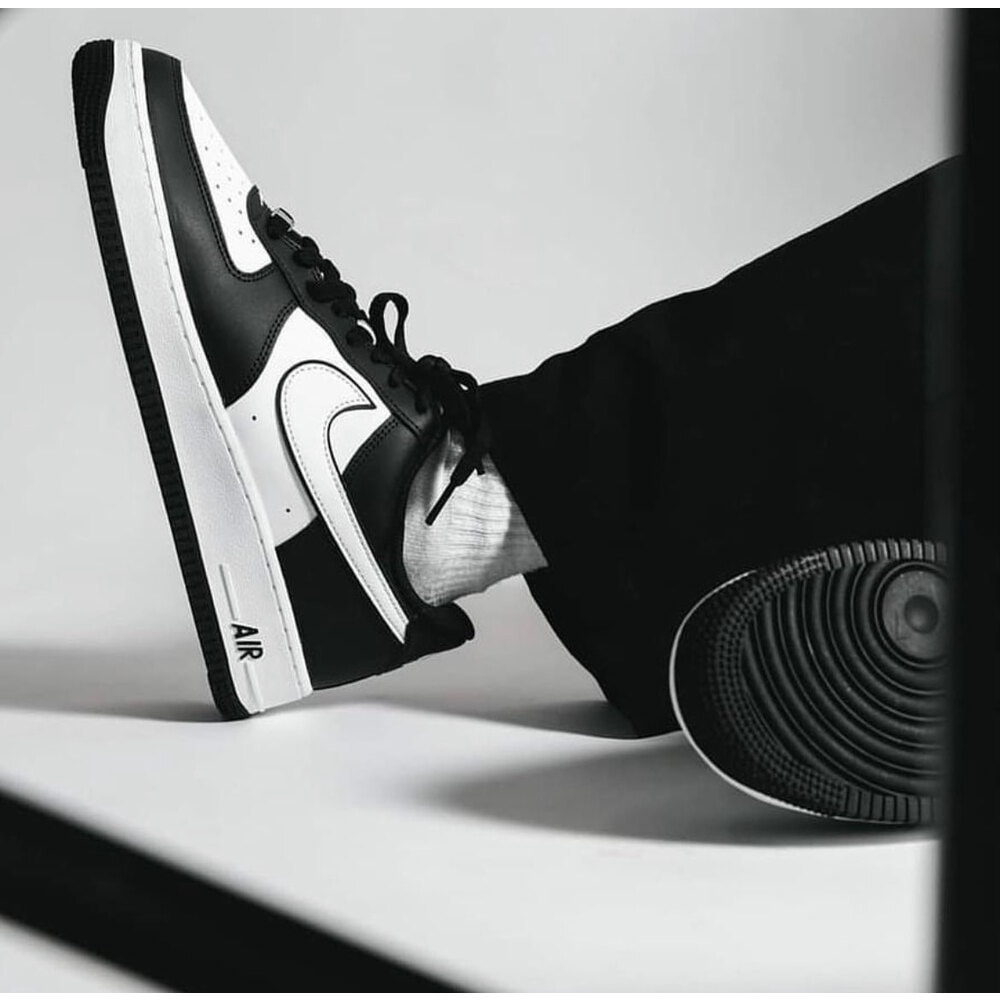 Nike Air Force Panda Siyah Beyaz görsel 3