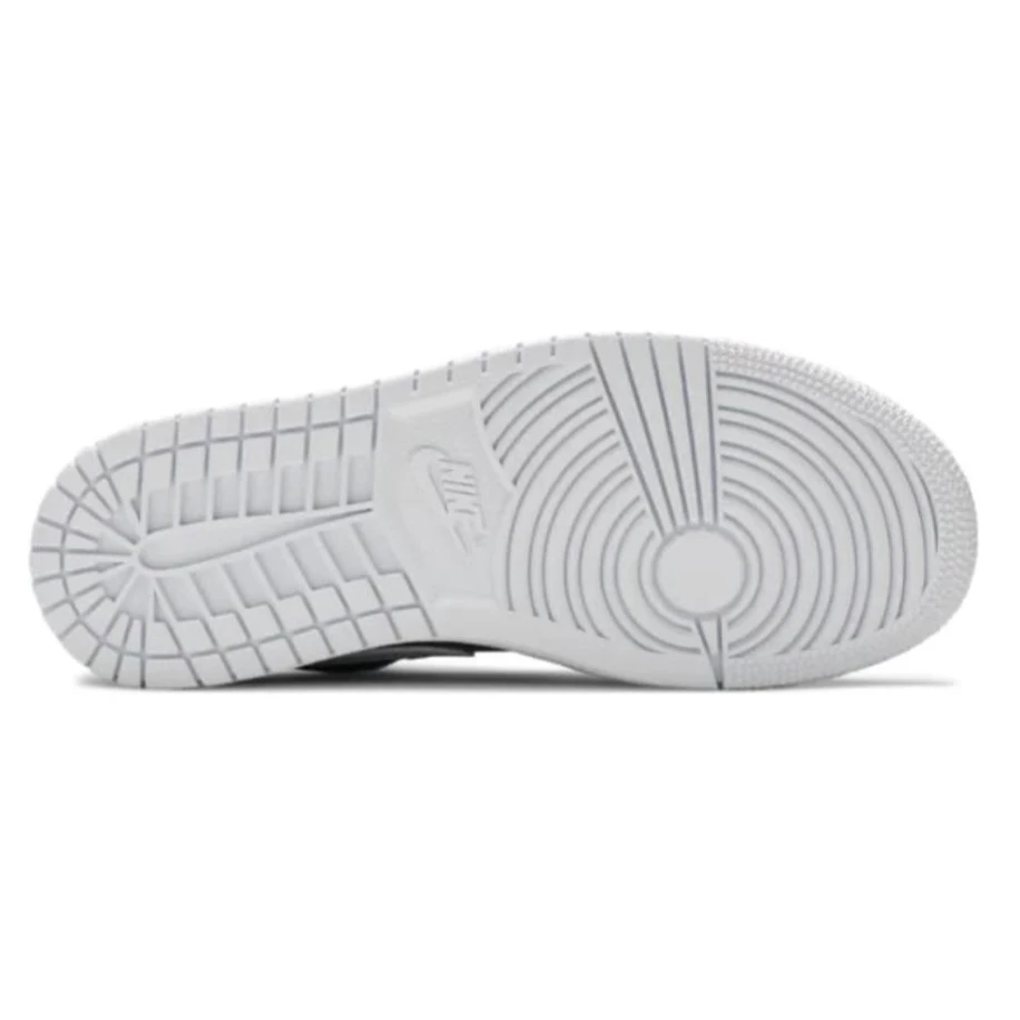 Jordan 1 Low Reverse Panda görsel 3