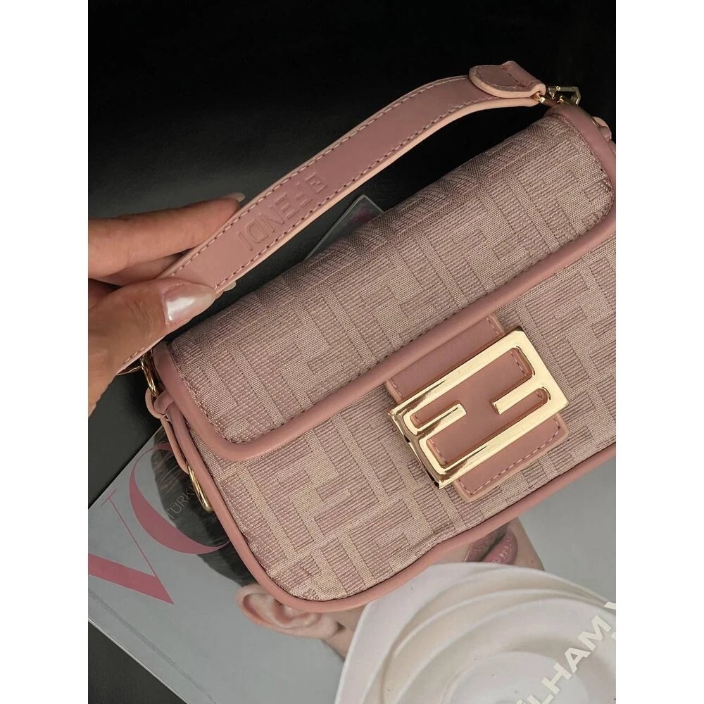 Fendi Baget Mini Bag Pink görsel 2