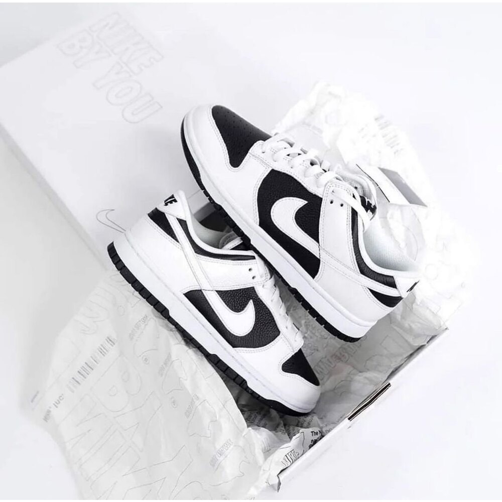 Nike SB Dunk Low Reverse “ Panda “