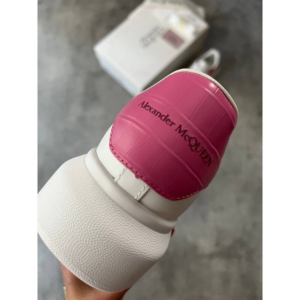 Alexander McQueen Pink görsel 2