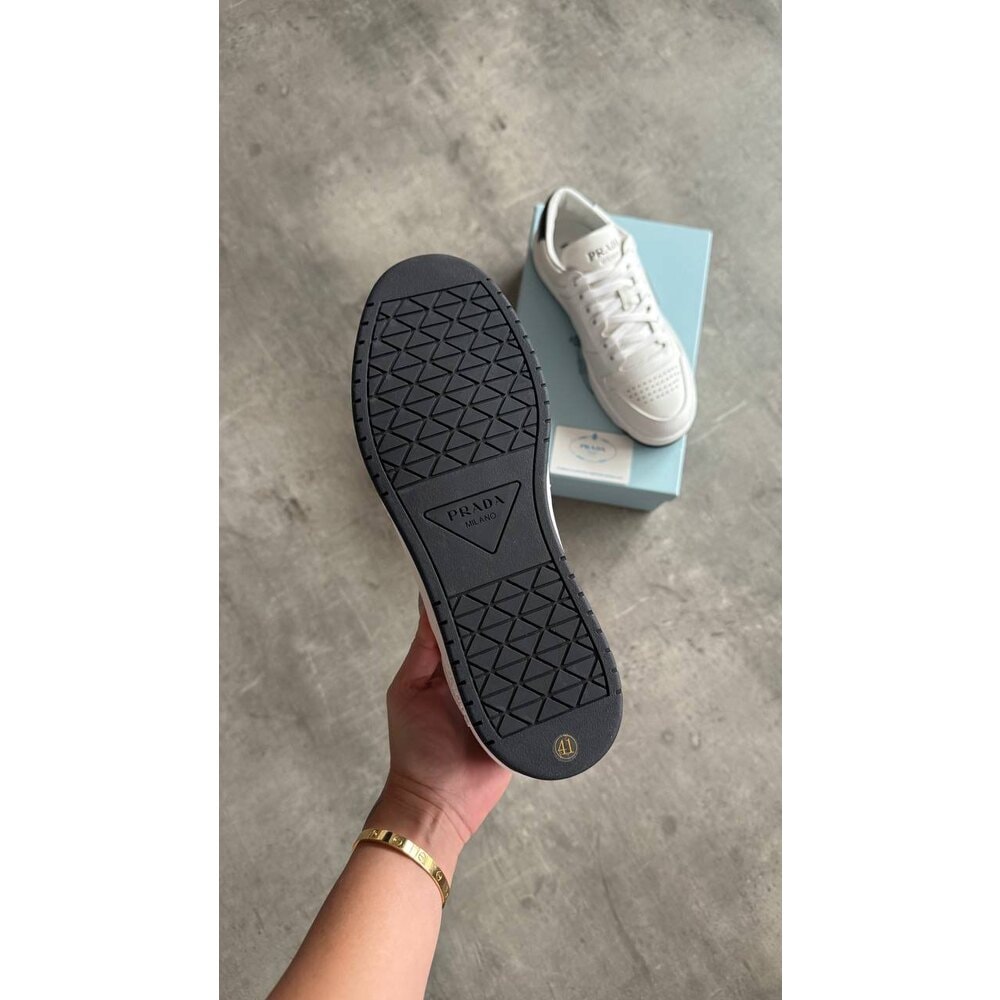 Prada White görsel 3
