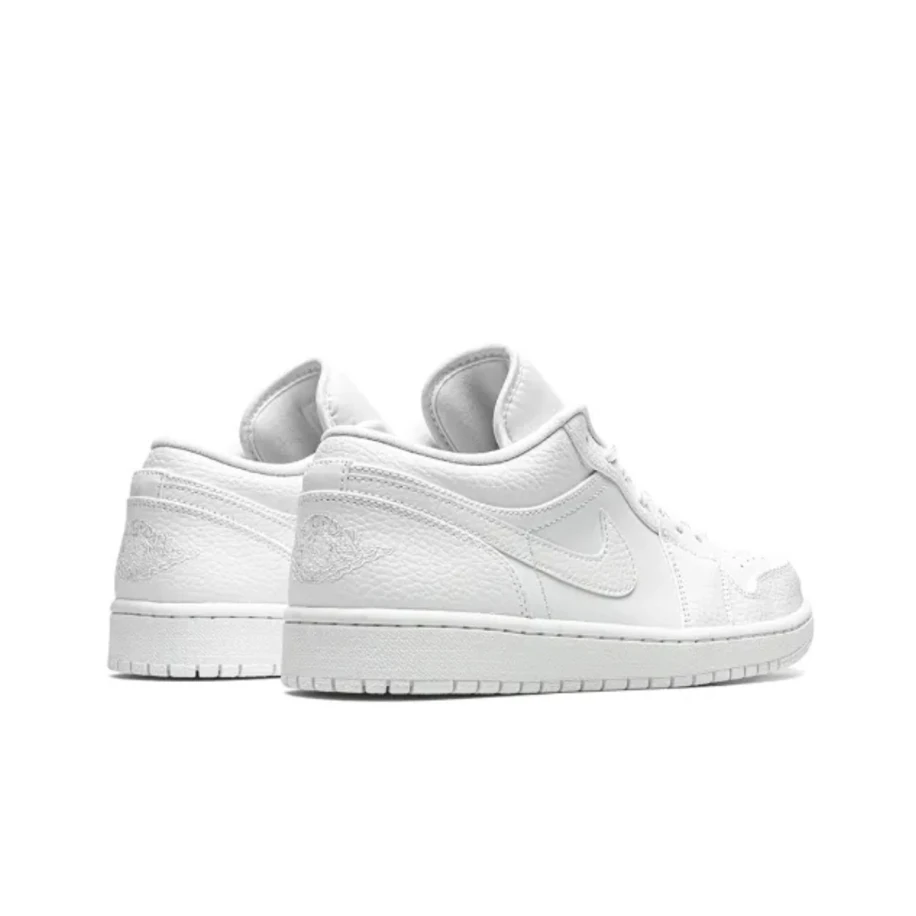 Jordan 1 Low Triple White görsel 3