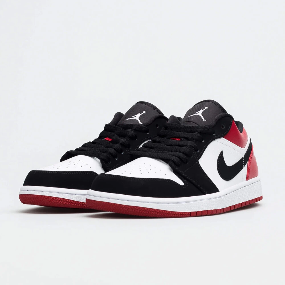 Jordan 1 Low Black Toe görsel 2