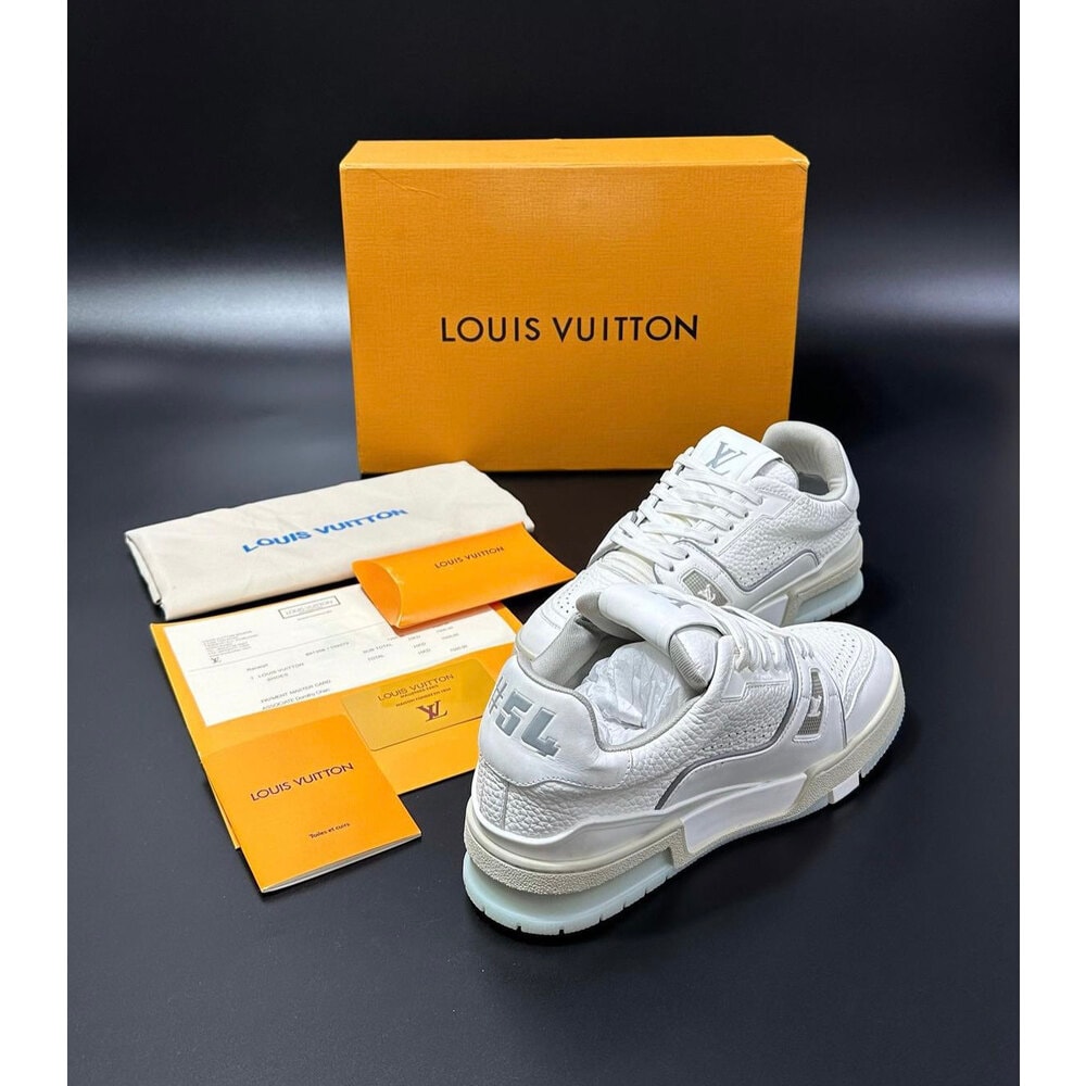Louis Vuitton White 54 görsel 3