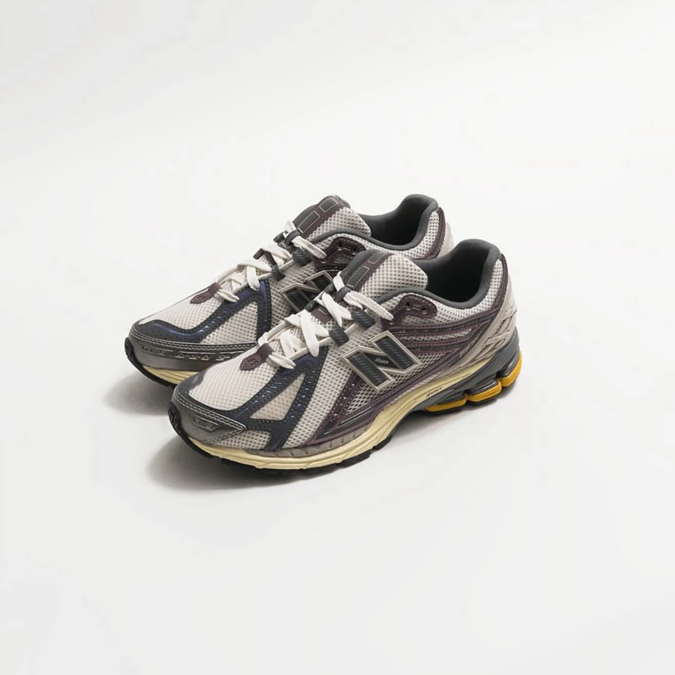 New Balance 1906R Licorice görsel 3