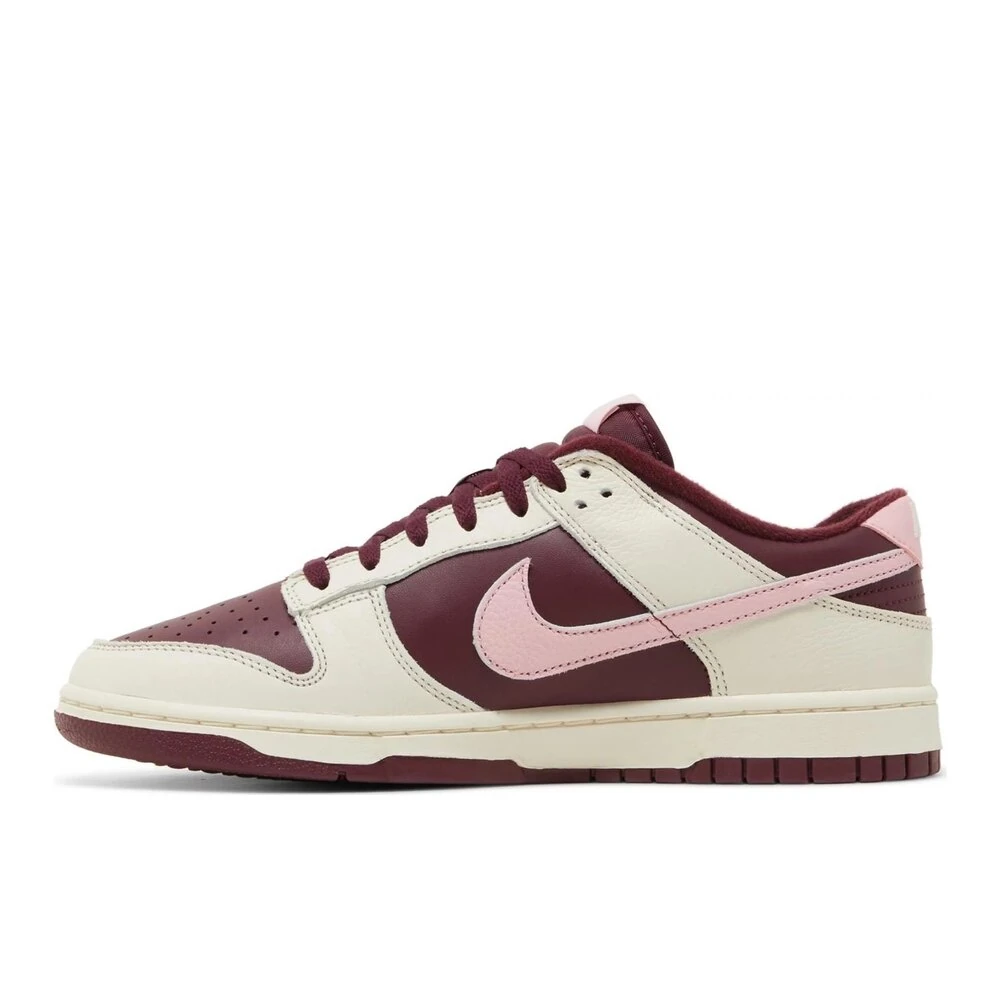 Nike Dunk Low Valentine’s Day görsel 3