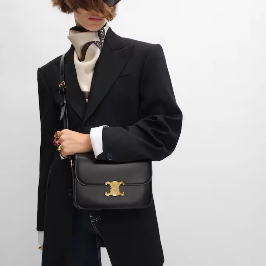 Celine Triomphe Bag Black görsel 5