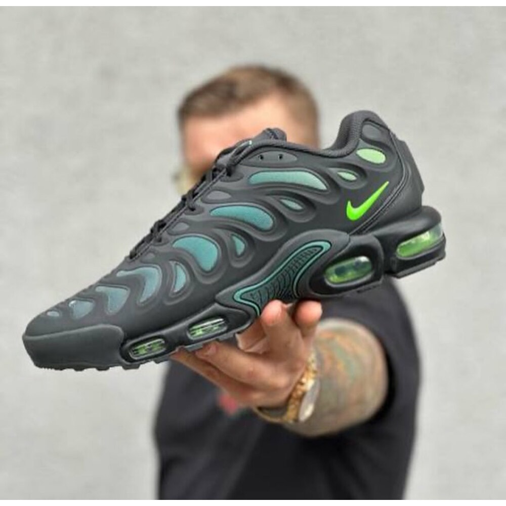 Nike Air Max TN plus Drift Black görsel 2