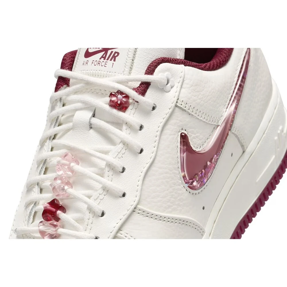 Nike Air Force 1 Low Valentine’s Day (2024) görsel 4