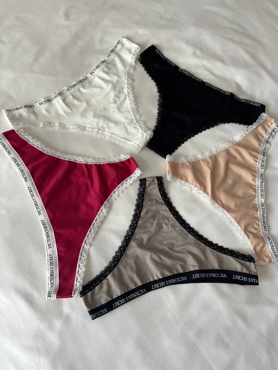 Victoria Secret’s 5 li Bikini Set (Dantel Detaylı) görsel 4