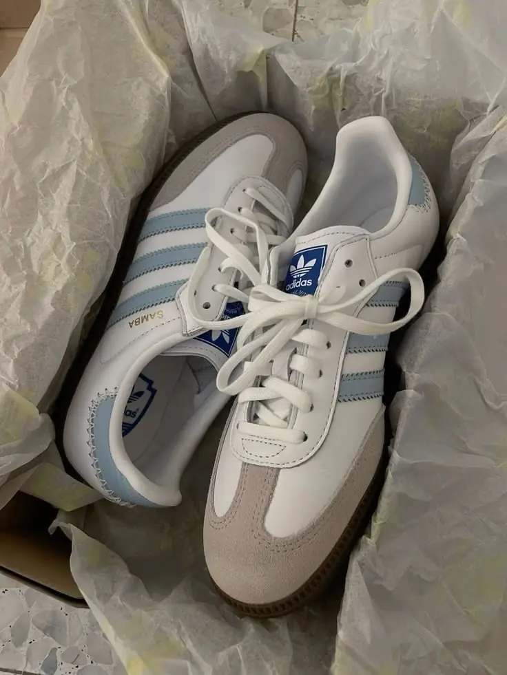 White Blue Samba