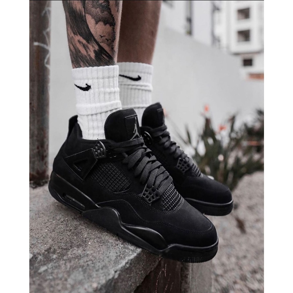 Air Jordan Retro 4 Black Cat görsel 3