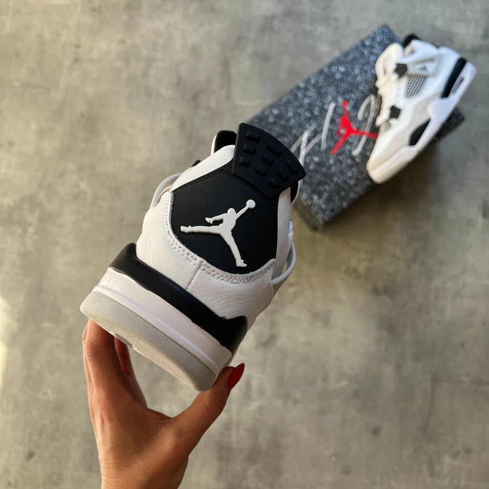 Nike Jordan 4 Retro Military görsel 2