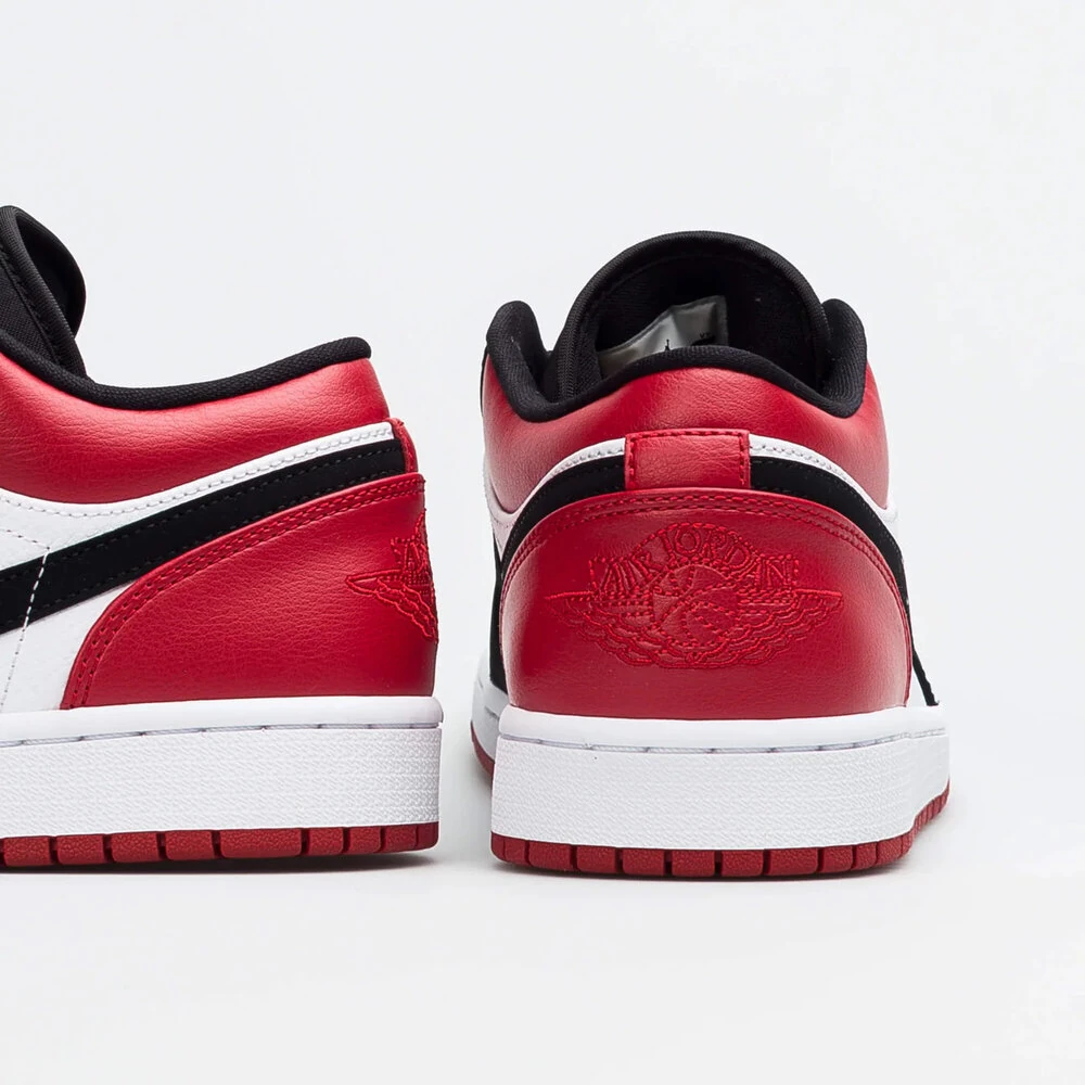 Jordan 1 Low Black Toe görsel 3