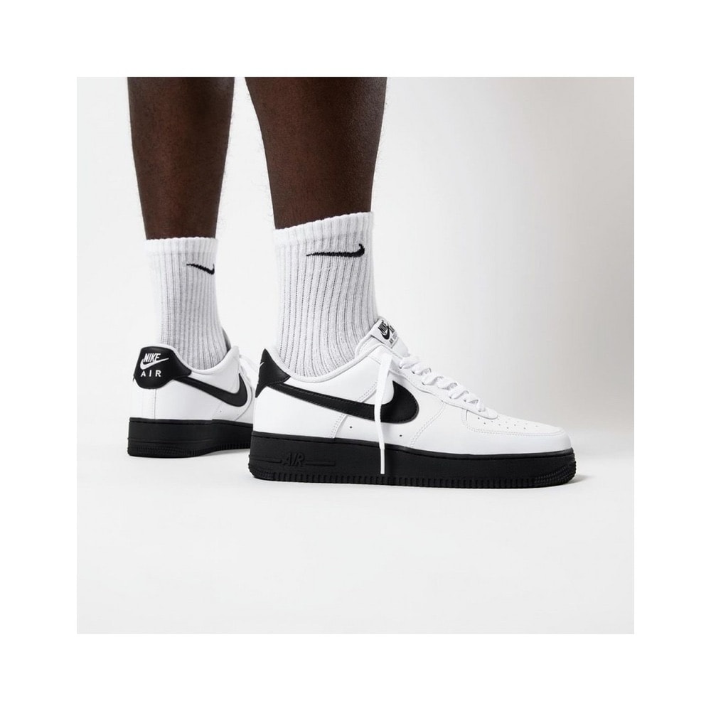 Nike Air Force Black White görsel 3
