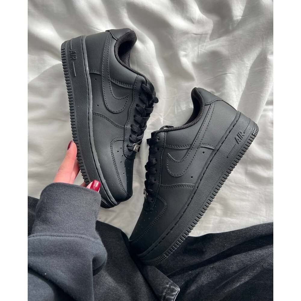Nike Airforce 1 All Black görsel 3