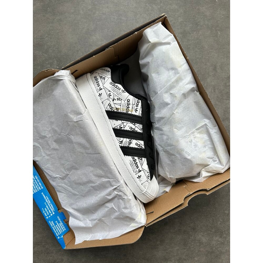 Adidas Süperstar “Label Collage” görsel 2
