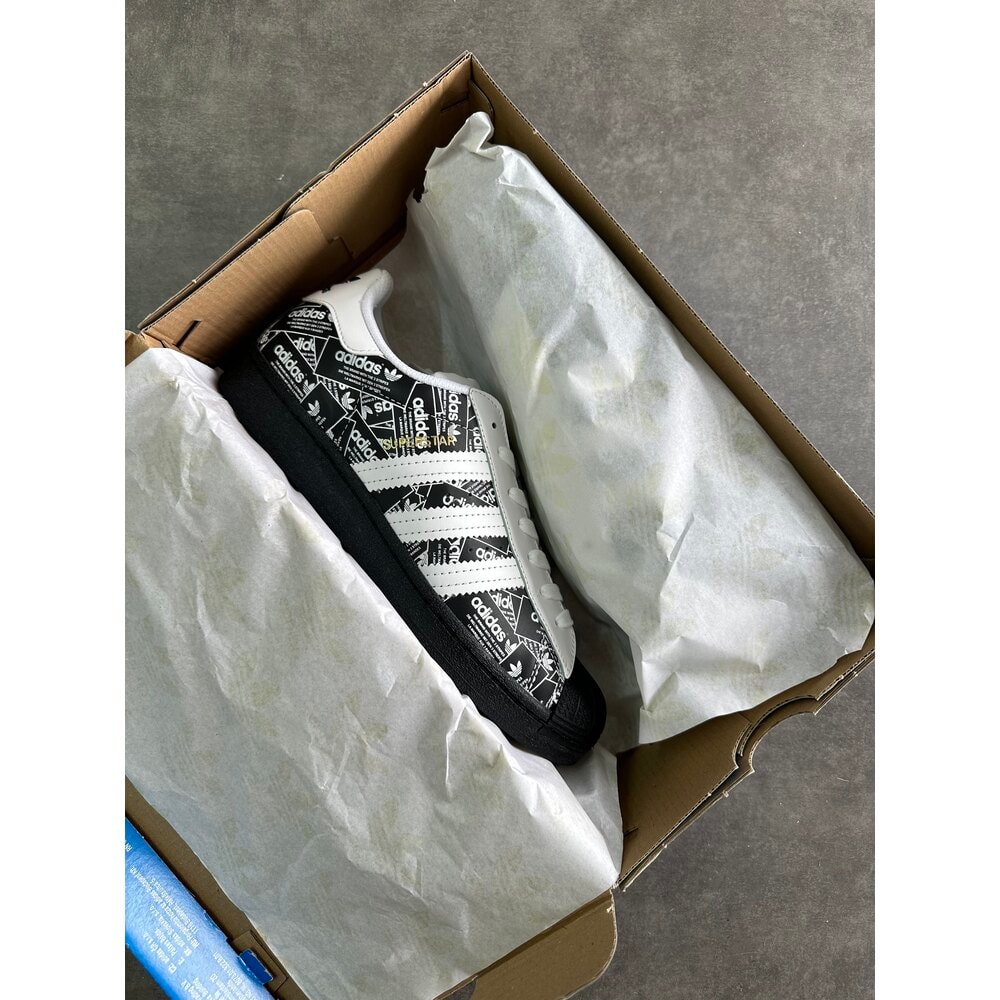 Adidas Superstar “ Black & Label Collage “ görsel 2