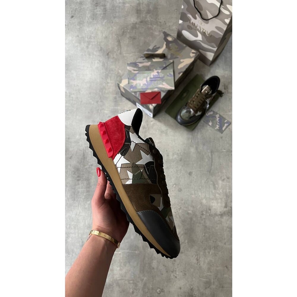 Valentino Red görsel 4