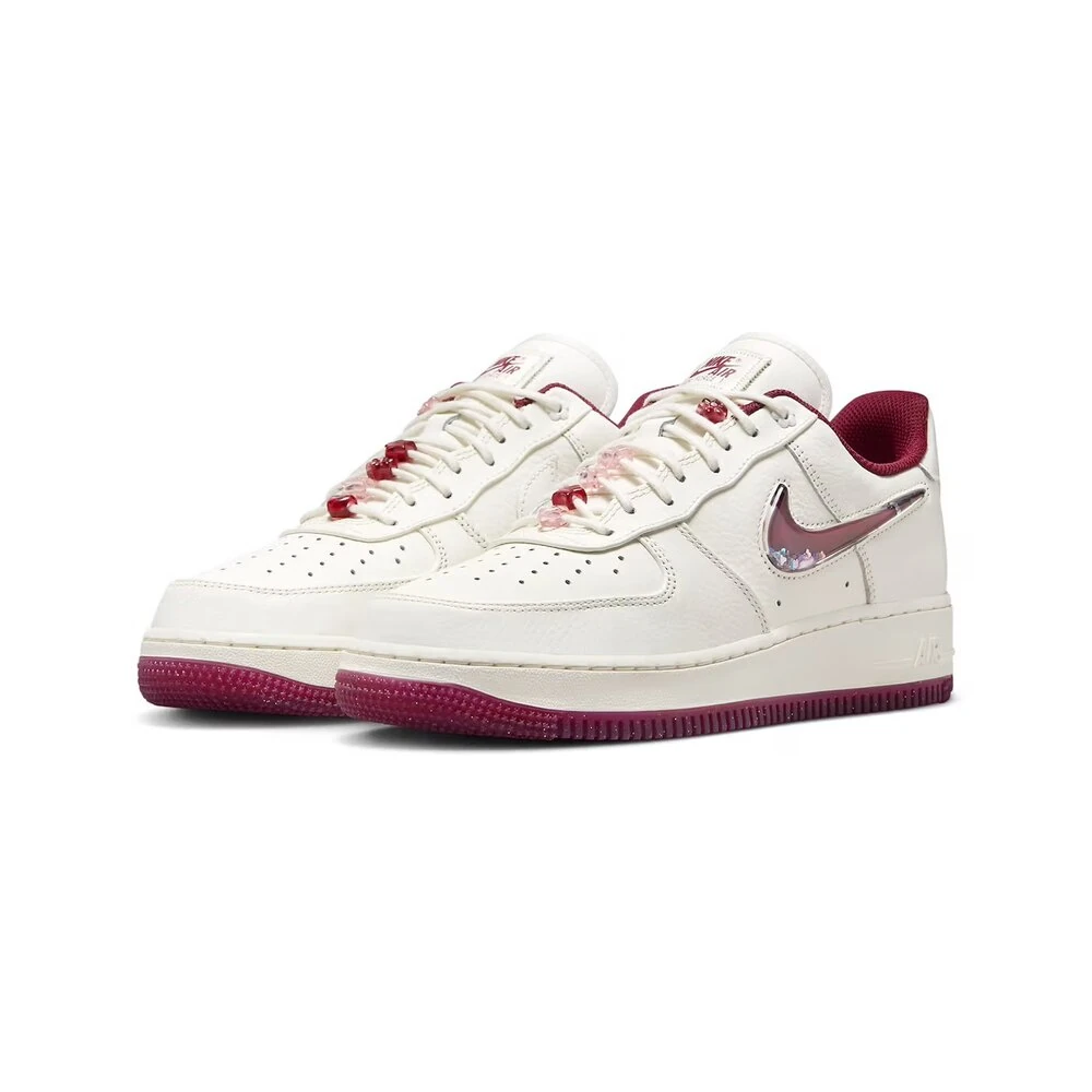 Nike Air Force 1 Low Valentine’s Day (2024) görsel 2